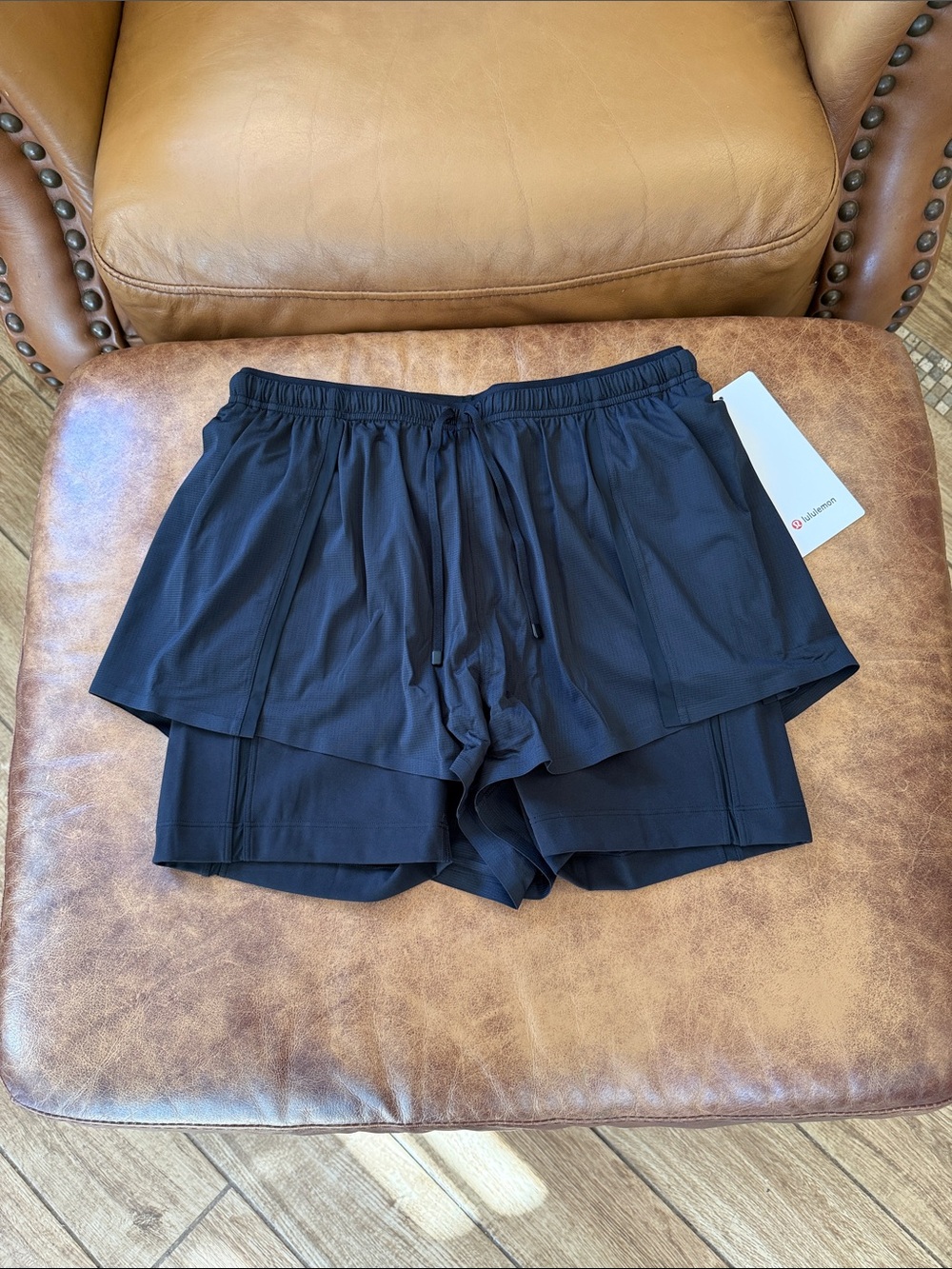 NWT Lululemon Lightweight 2-in-1 Running High Rise Short Sz Small Black